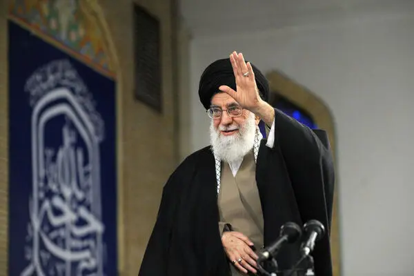 برگزاری مراسم بدرقه و تشییع پیکر رهبر شهید در قم، مشهد و تهران
