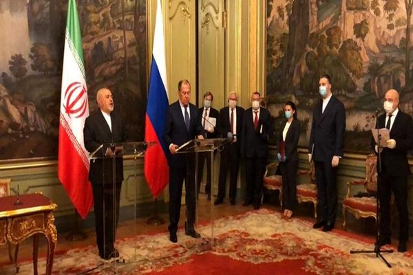 هشدار ظریف به آمریکا برای مزاحمت در رابطه با روسیه