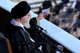 هفت توصیه به فعالان عرصه‌ی انقلابی، اجتماعی، سیاسی و اقتصادی