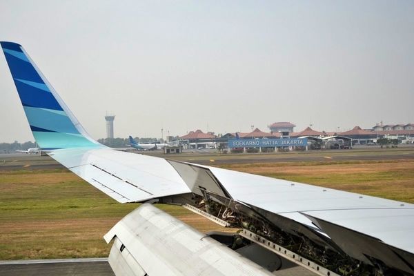 هواپیمای مسافربری اندونزی از رادار خارج شد