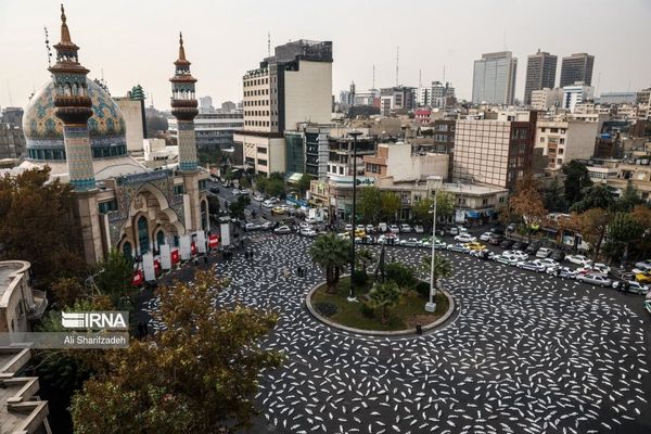 هزاران کفن نمادین در میدان فلسطین تهران