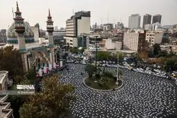 هزاران کفن نمادین در میدان فلسطین تهران