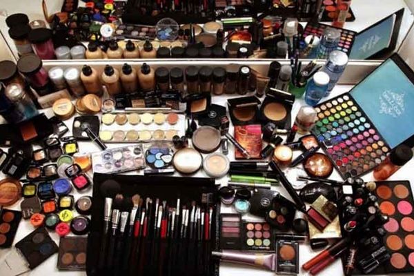  مصوبه مجلس درباره افزایش عوارض گمرکی لوازم آرایش 