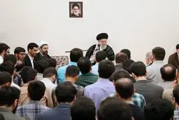 رهبر انقلاب: به جوان‌ها خیلی اعتقاد و امید دارم