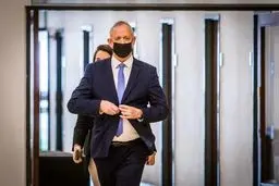 گانتس: تصمیم لاهه «غیر قانونی و جانبدارانه» است!