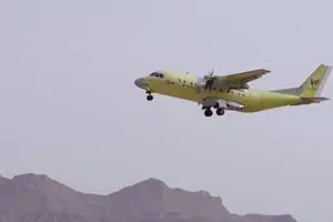 تست پرواز هواپیمای ایرانی سیمرغ با موفقیت انجام شد