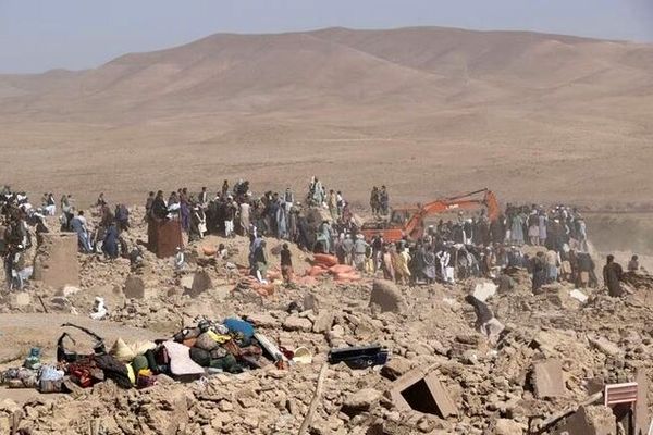 زلزله‌ای با شدت ۶.۳ دوباره افغانستان را لرزاند