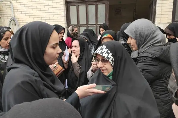 فقط نصیحت های مادرانه