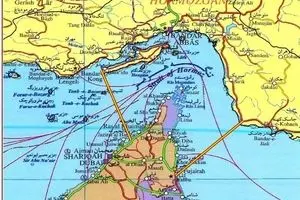 عبور ۳۲ کشتی از تنگه هرمز با مجوز سپاه