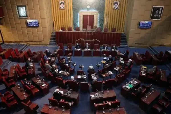 ورود عجیب مجمع تشخیص به مشکلات معیشتی