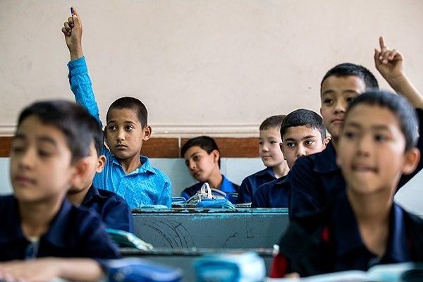 ضعف مدیریت در ثبت‌نام دانش آموزان افغانستانی
