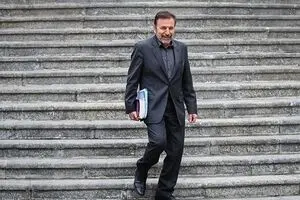 نصرالله جهانگرد مجری شبکه ملی اطلاعات شد