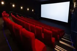 سینماها اکران نوروزی دارند؟
