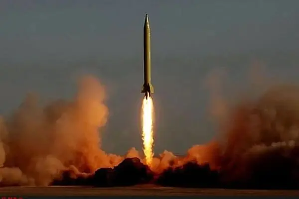 ایران با موشک‌های سوخت جامد به سرزمین‌های اشغالی حمله کرد