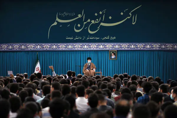 دیدار رمضانی تشکل‌های دانشجویی با رهبرانقلاب