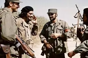 پخش فیلم سینمایی «چه» از شبکه نمایش