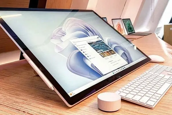 سرفیس استودیو به درد چه کسانی می خورد؟