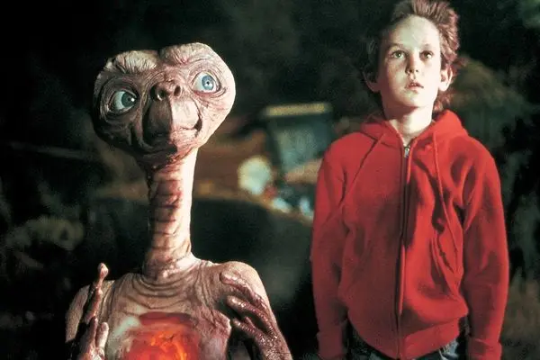 شاهکار جاودانه اسپیلبرگ با عنوان «ای.تی. موجود ماوراء زمین» دوشنبه از شبکه نمایش پخش می‌شود