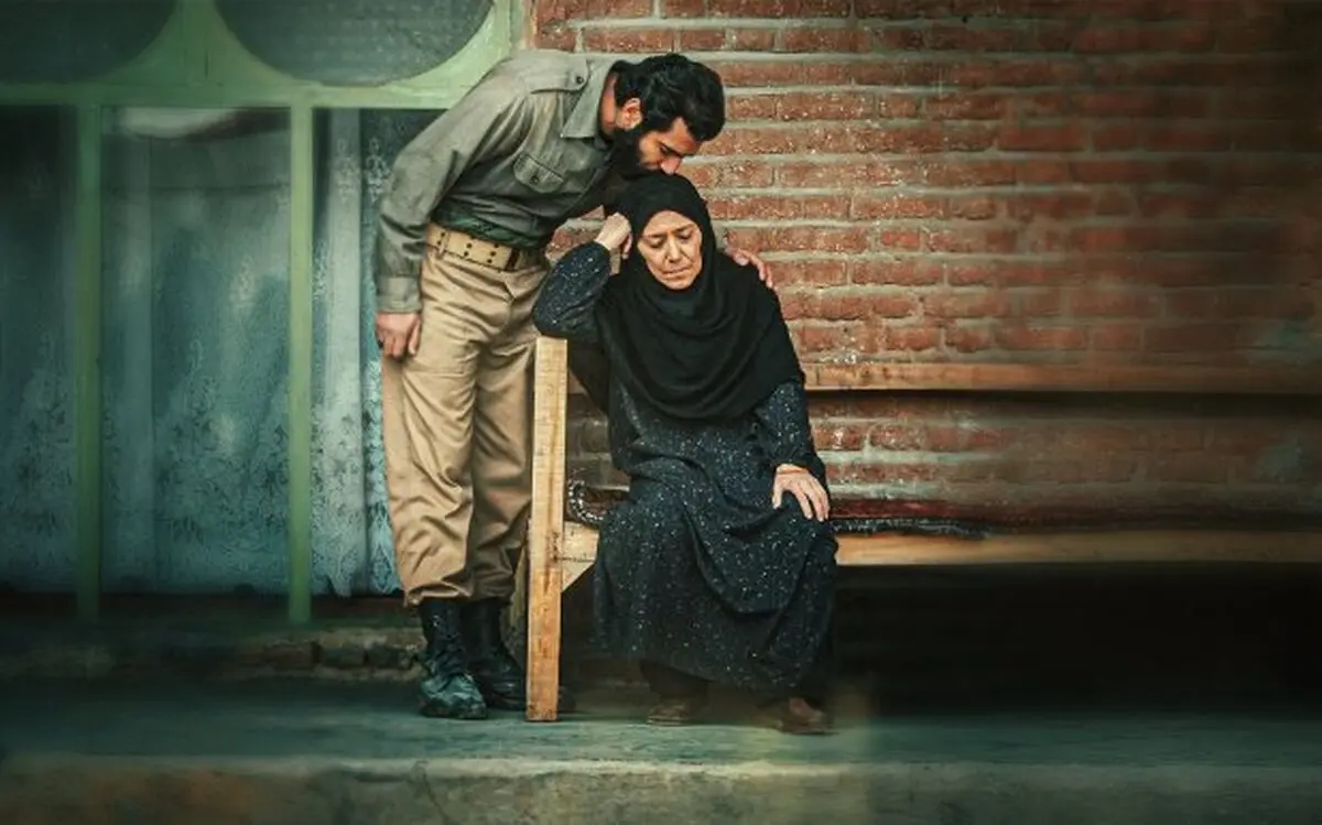 پخش ۴ فیلم سینمایی از شبکه نمایش همزمان با آغاز مراسم وداع رهبر شهید