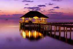 ستاره‌های هتل ترنج کیش 