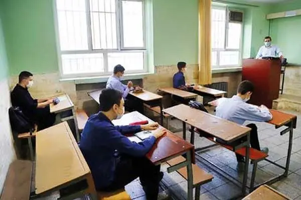 ۸ سال سیاه و سفید آموزش و پرورش