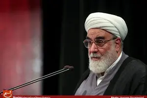 حجت الاسلام محمدی گلپایگانی در بیمارستان بهمن بستری شد