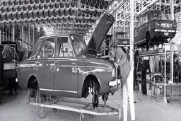 مصادره اموال یا ملی‌سازی صنایع؟