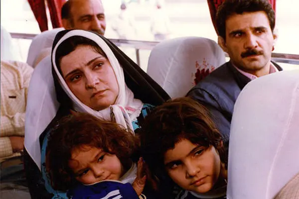 پخش فیلم زرد قناری از شبکه نمایش