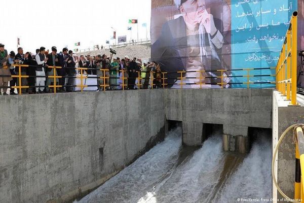 آب‌بند افغانستان به روی ایران باز شد