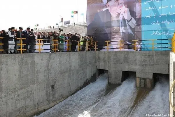 آب‌بند افغانستان به روی ایران باز شد