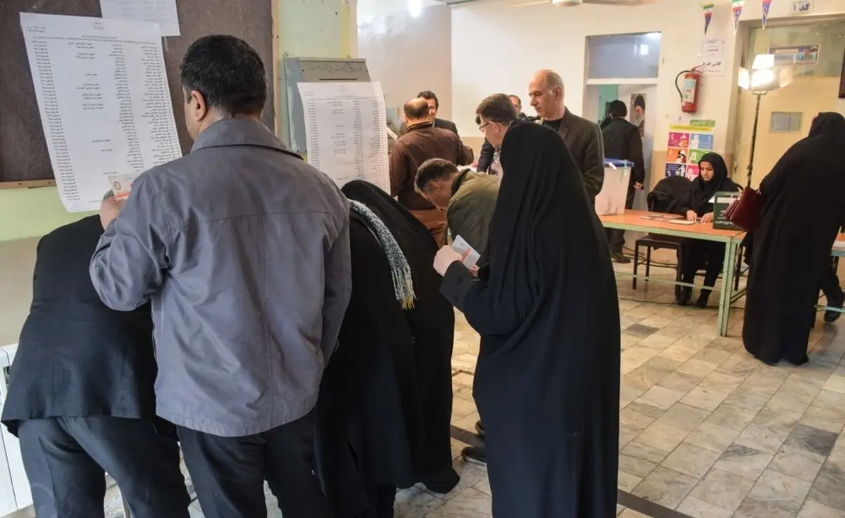 منتخبان تهران از کدام فهرست‌ها هستند؟
