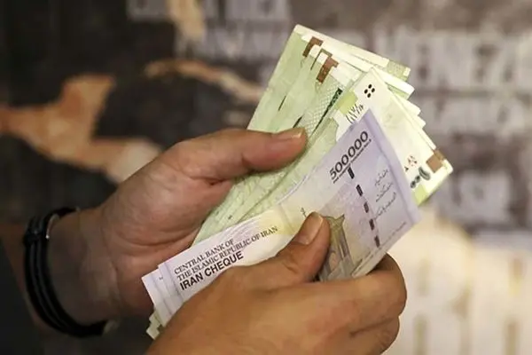 حداقل حقوق سال ۱۴۰۵ معادل ۱۸.۶ میلیون تومان تعیین شد