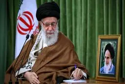  موافقت رهبر انقلاب با عفو و تخفیف مجازات ۳۸۴۰ نفر از محکومان 