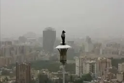 هشدار نارنجی آلودگی هوا در چند کلان‌شهر؛ برف و باران در راه از غرب کشور