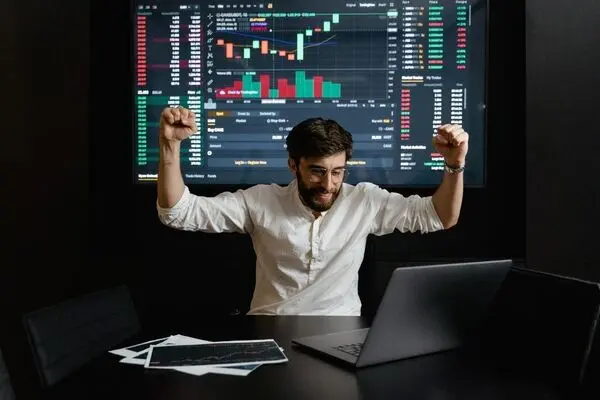چگونه در شغل جدید خود موفق باشیم؟