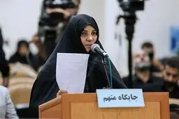 شبنم نعمت‌زاده هم‌اکنون در زندان اوین است