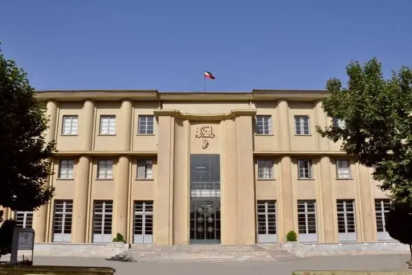 دخالت نیروهای امنیتی در تحولات دانشگاه به شدت محکوم است