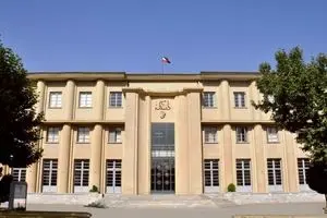 دخالت نیروهای امنیتی در تحولات دانشگاه به شدت محکوم است