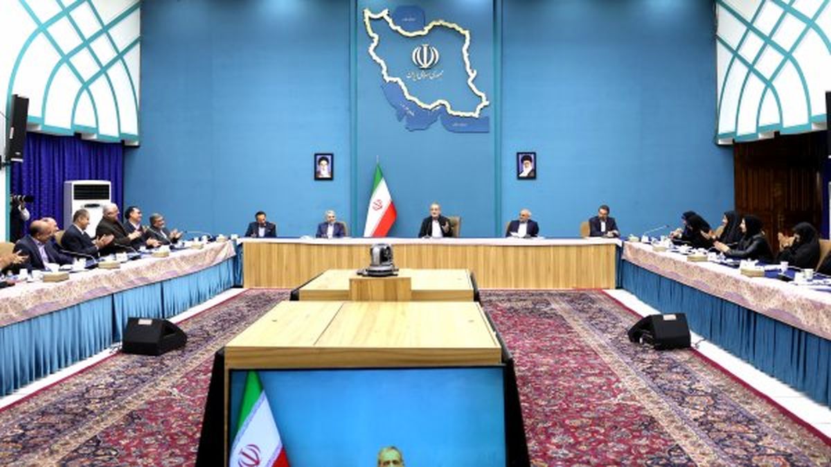 پزشکیان: نمی‌پذیرم که ایران از هیچ کشور دیگری عقب‌تر باشد