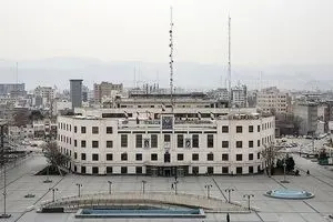 در مشهد سوت می‌زنند؟