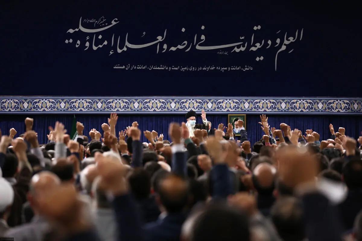 رهبر معظم انقلاب: توافق اشکالی ندارد اما زیرساخت‌های صنعت هسته‌ای نباید دست بخورد