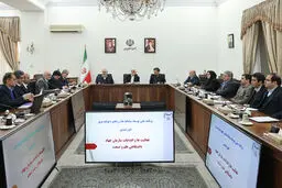 عارف: تولید اینورتر خورشیدی ۲۵۰ کیلوواتی گامی مهم در خودکفایی انرژی است